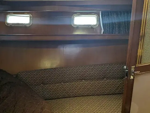 Jefferson 42 Aft Cabin Motor Yacht