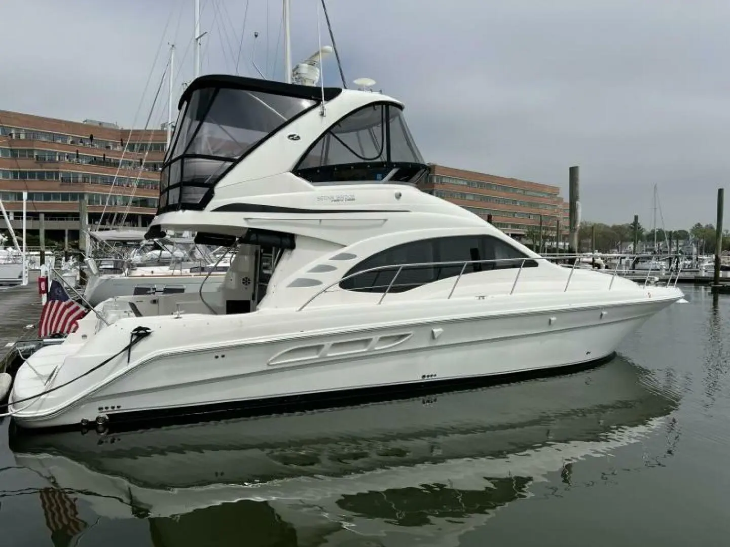 2009 Sea Ray 44 sedan bridge