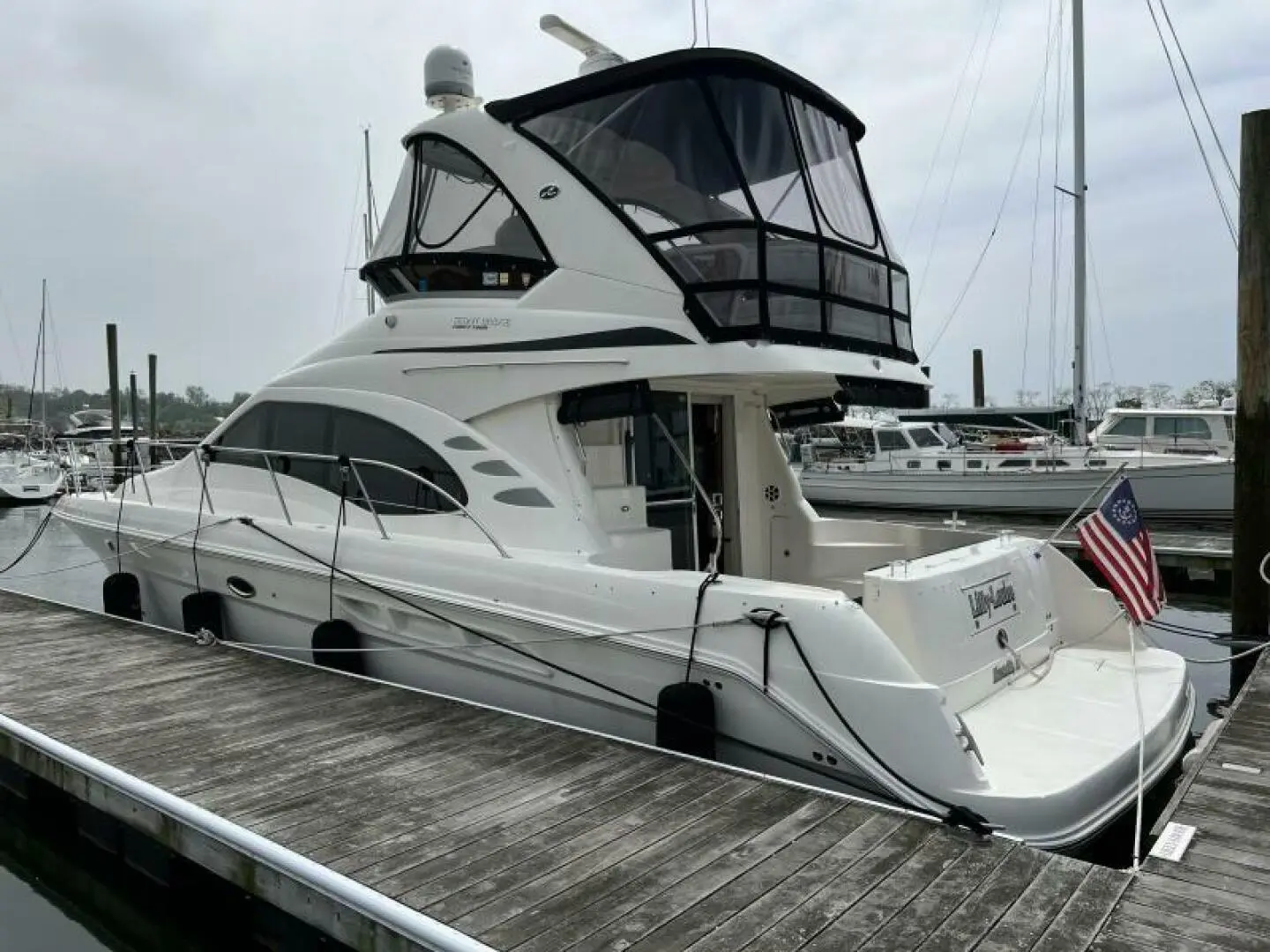 2009 Sea Ray 44 sedan bridge