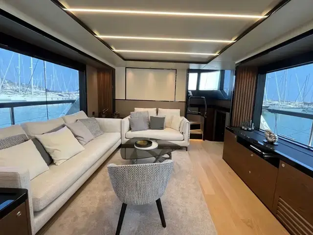 Absolute Navetta 68