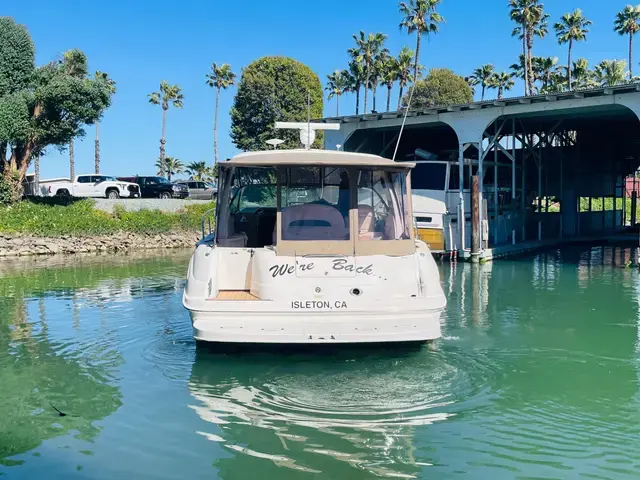 Sea Ray 410 Express Cruiser