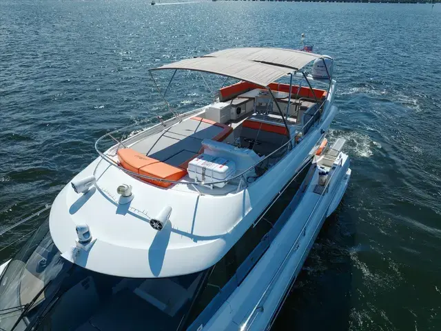 Prestige 55'