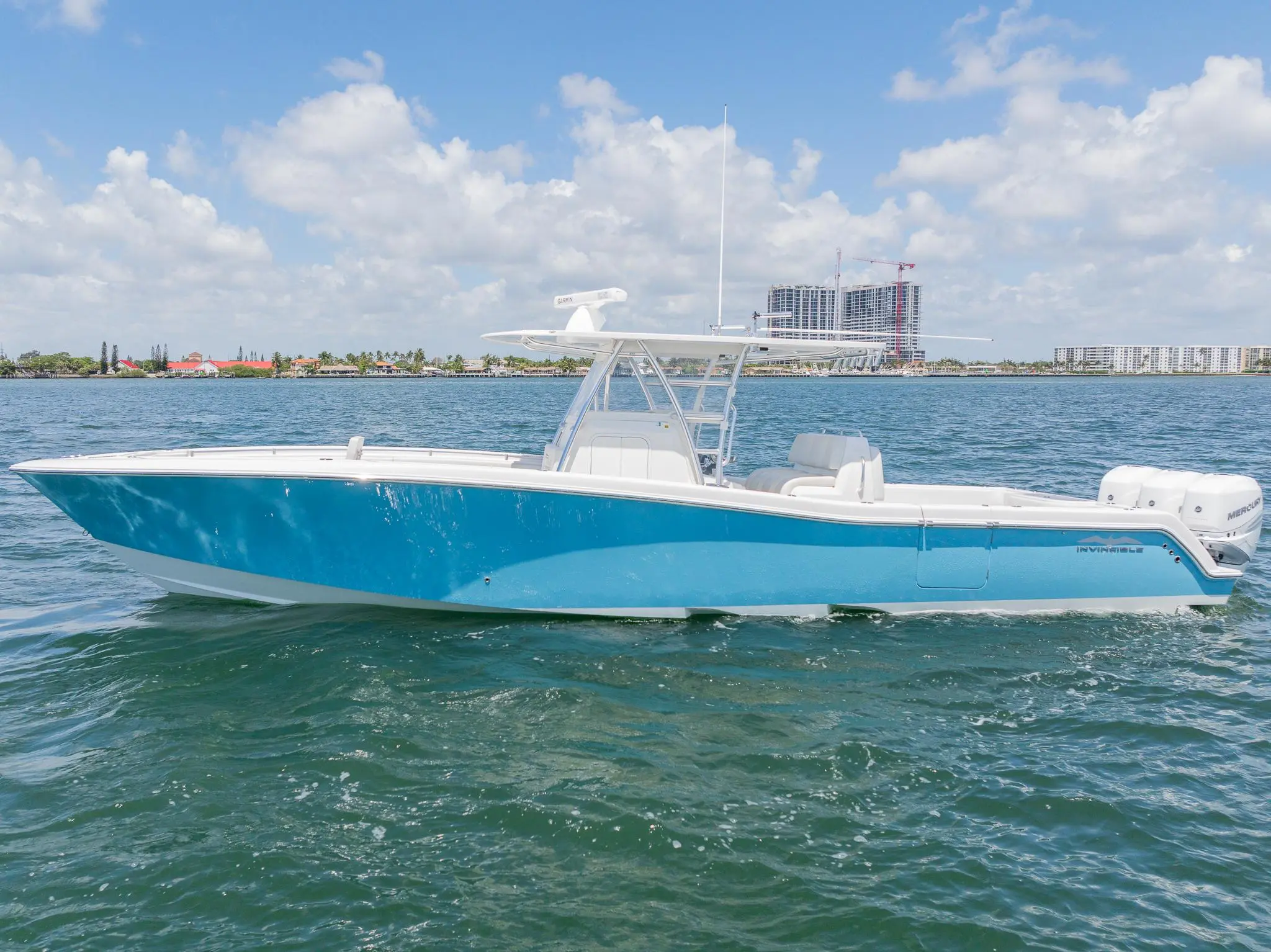 2018 Invincible 39'