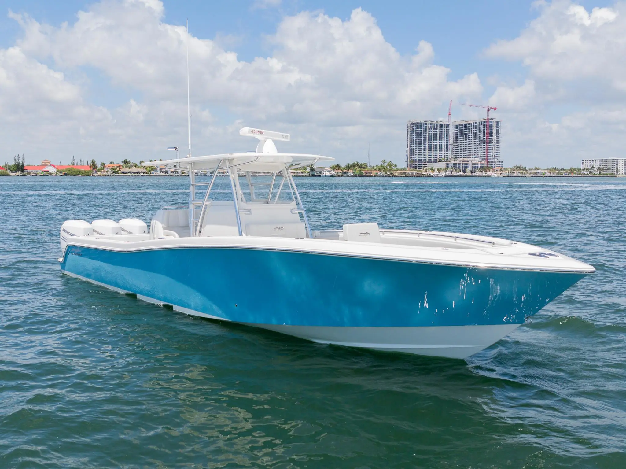 2018 Invincible 39'