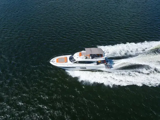 Prestige 55'