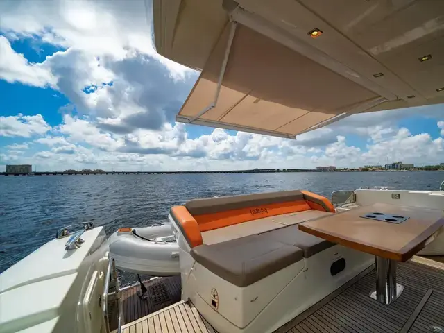 Prestige 55'