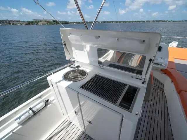 Prestige 55'