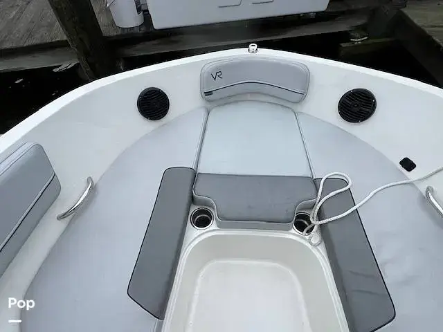 Bayliner Vr6