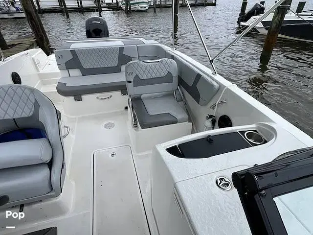 Bayliner Vr6