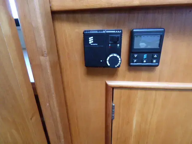 Haines 320 Aft Cabin