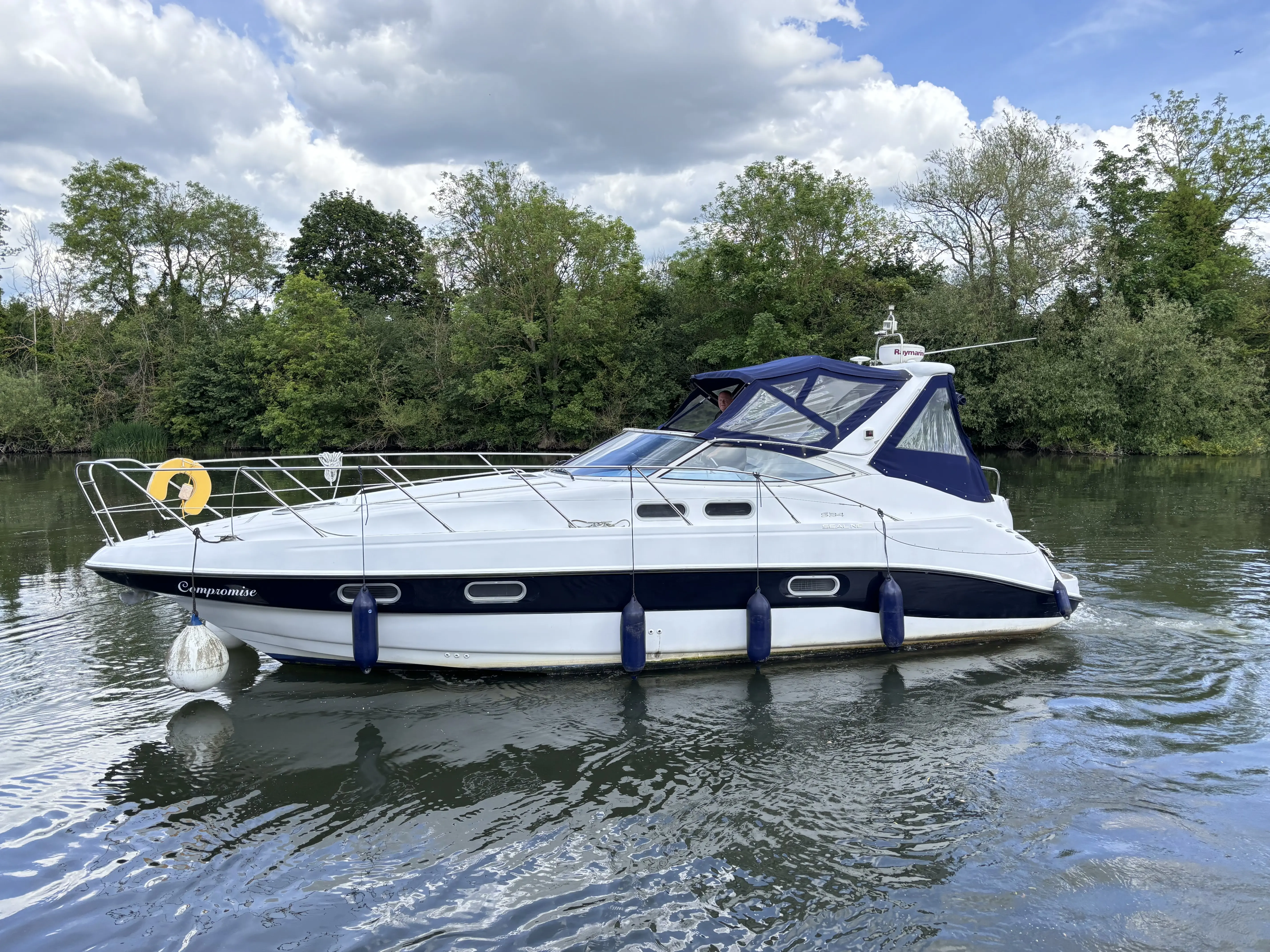 2003 Sealine s34