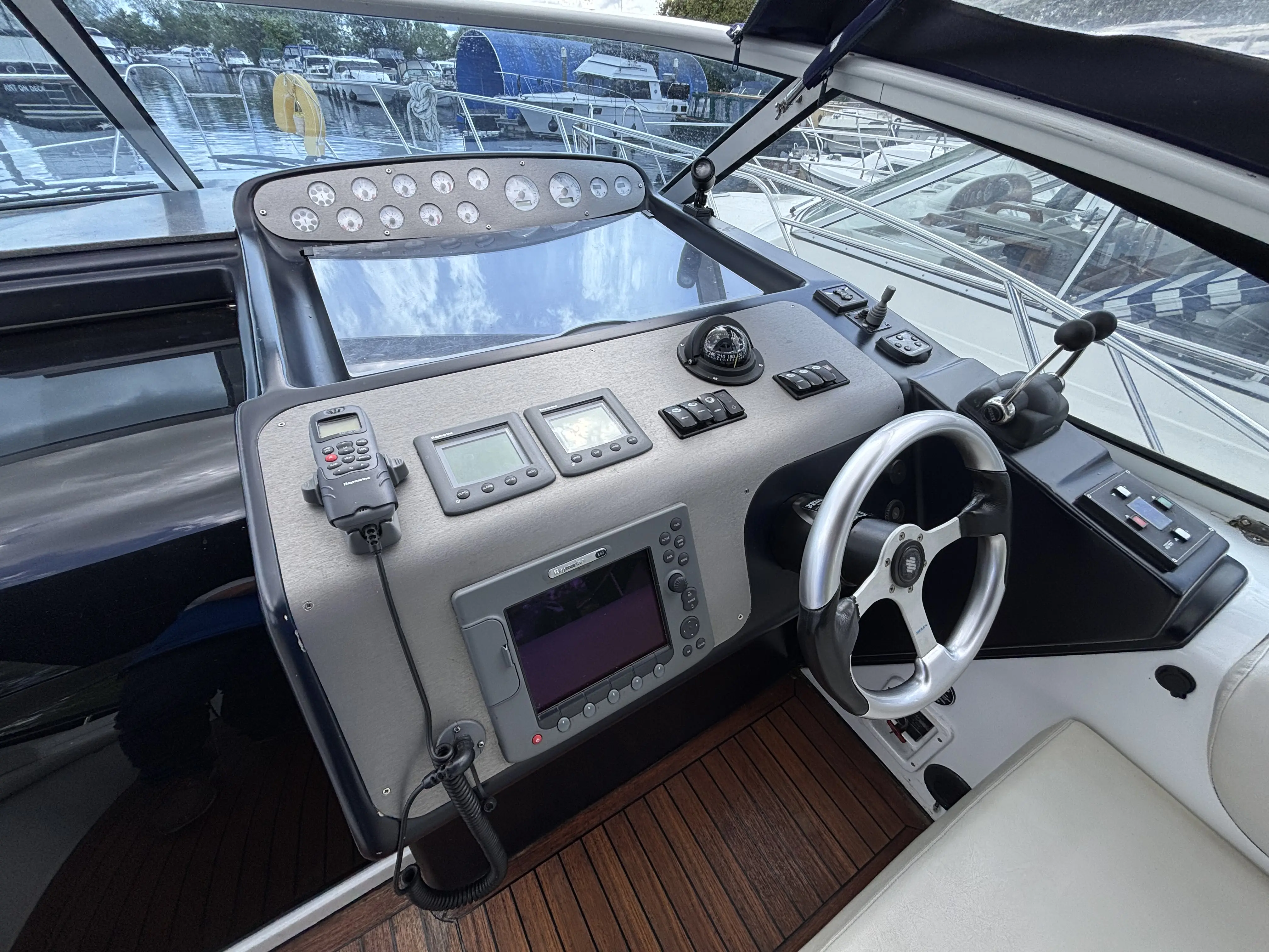 SEALINE S 34 2003