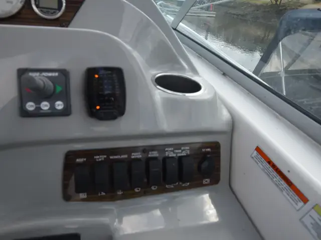 Bayliner 315 Cruiser