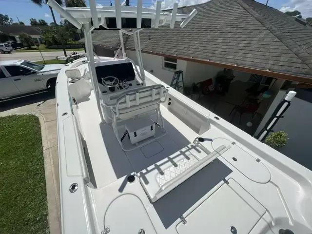 Blue Wave Boats 2800 Pure Hybrid