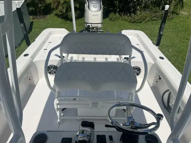 Blue Wave Boats 2800 Pure Hybrid