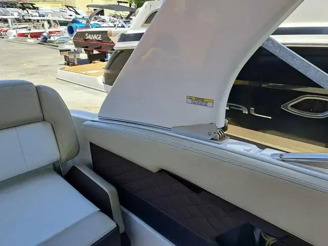 Regal 2700 Bowrider