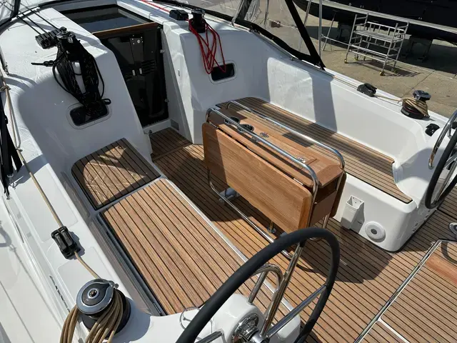 Jeanneau Sun Odyssey 350