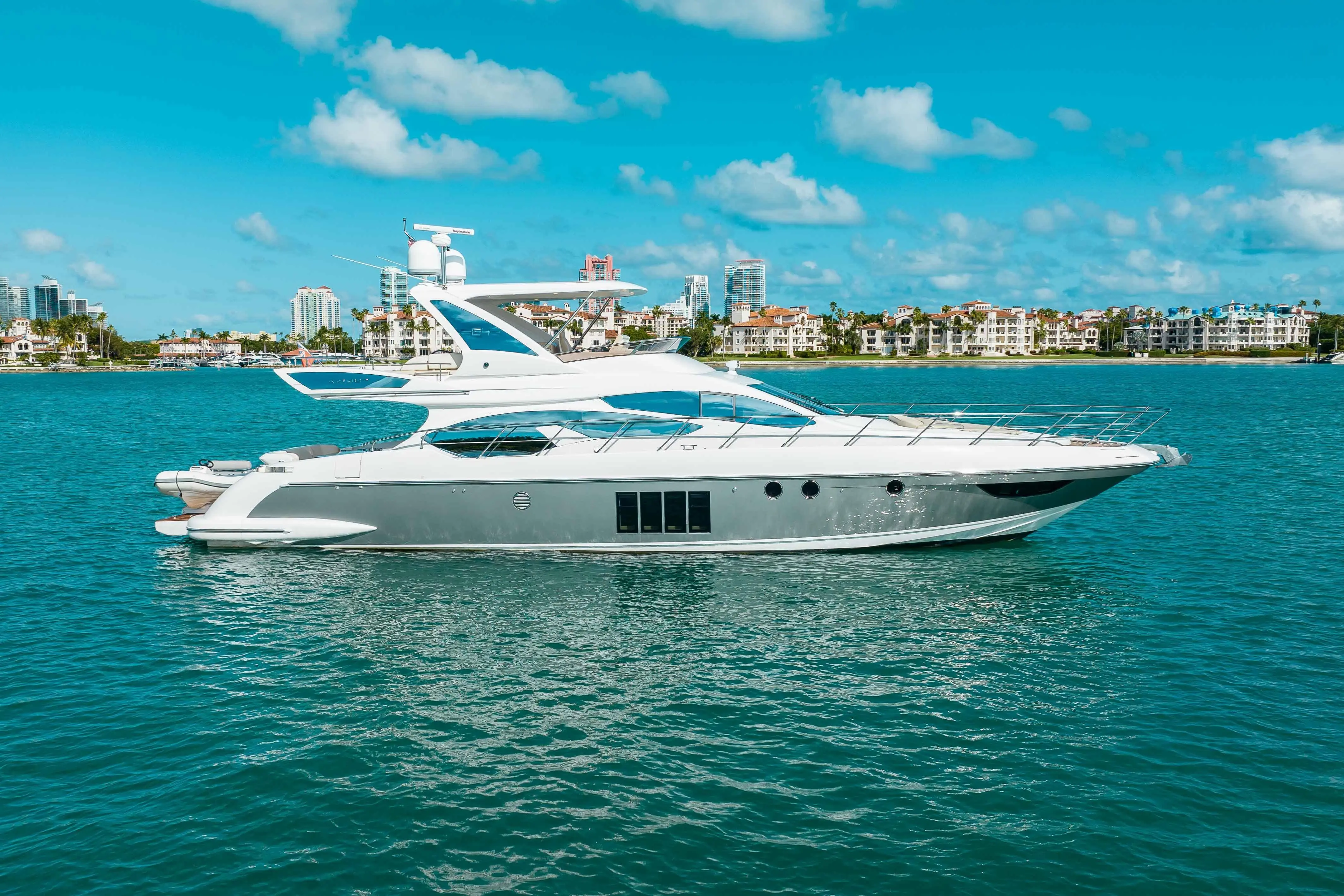 2015 Azimut 64'