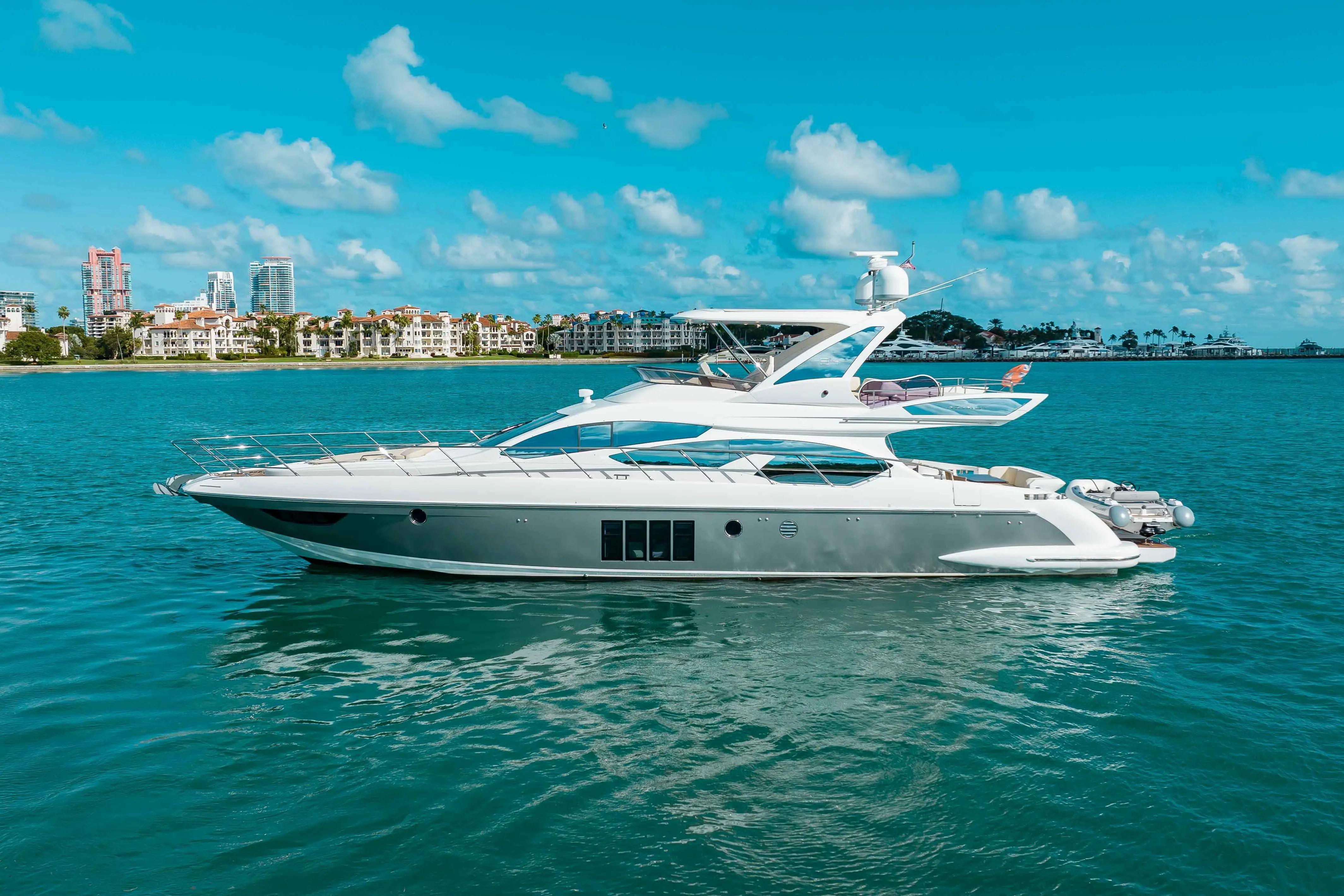 2015 Azimut 64'