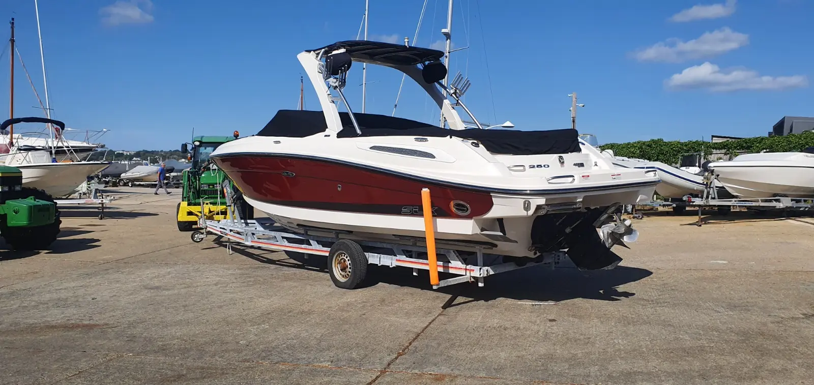 2010 Sea Ray 250 slx