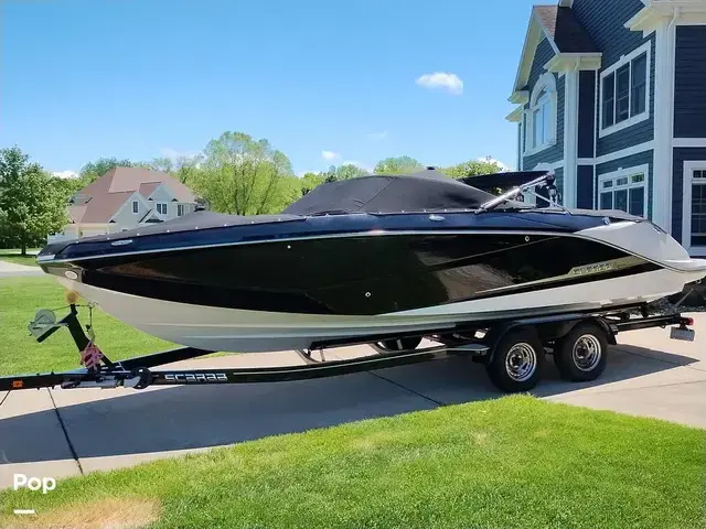 Scarab 255 Platinum Se