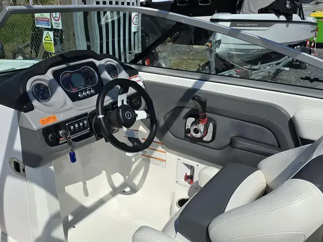 Chaparral 203 VR