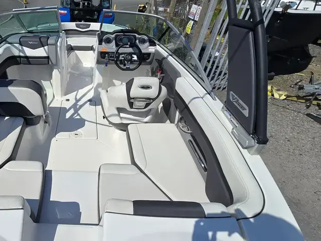 Chaparral 203 VR