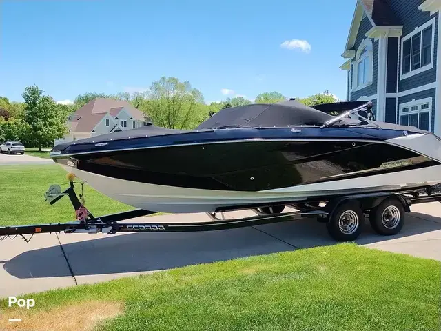 Scarab 255 Platinum Se