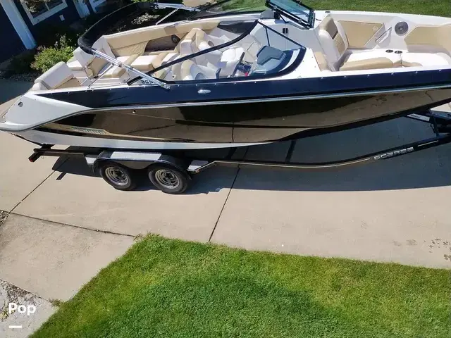 Scarab 255 Platinum Se