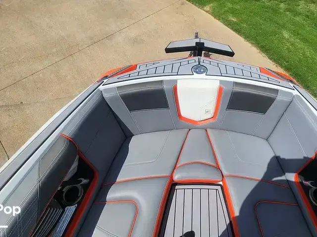 Nautique G25