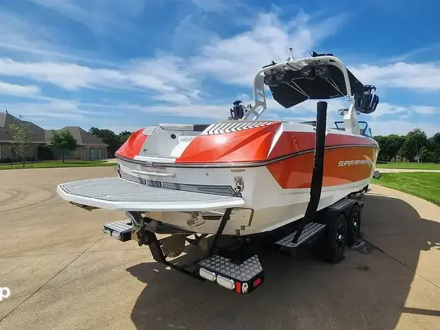 Nautique G25