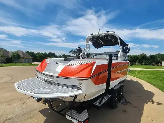 Nautique G25