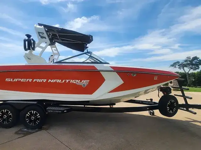 Nautique G25