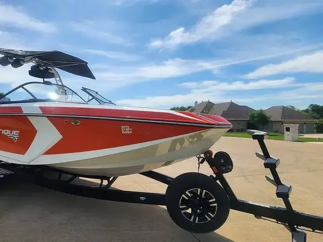 Nautique G25