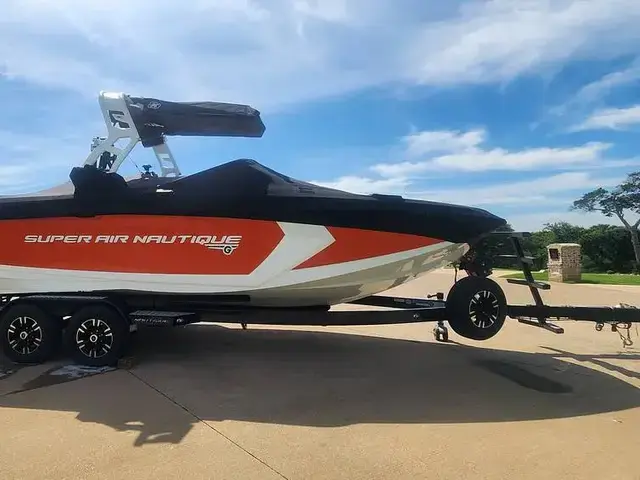 Nautique G25