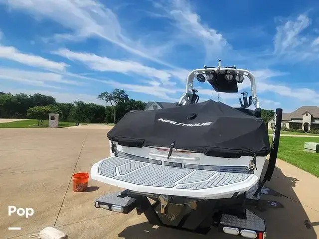 Nautique G25