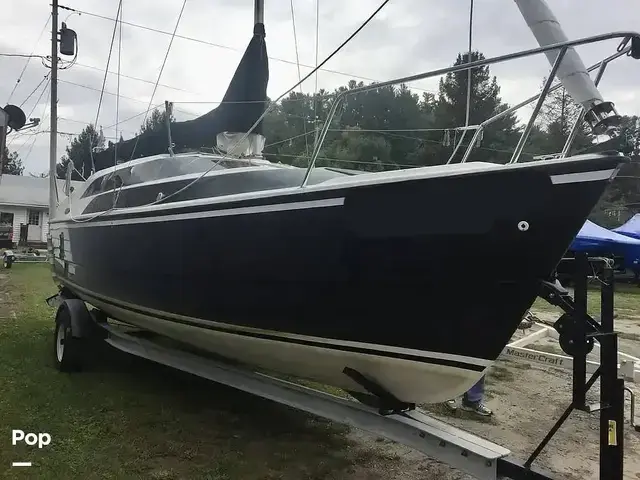 Macgregor 26M