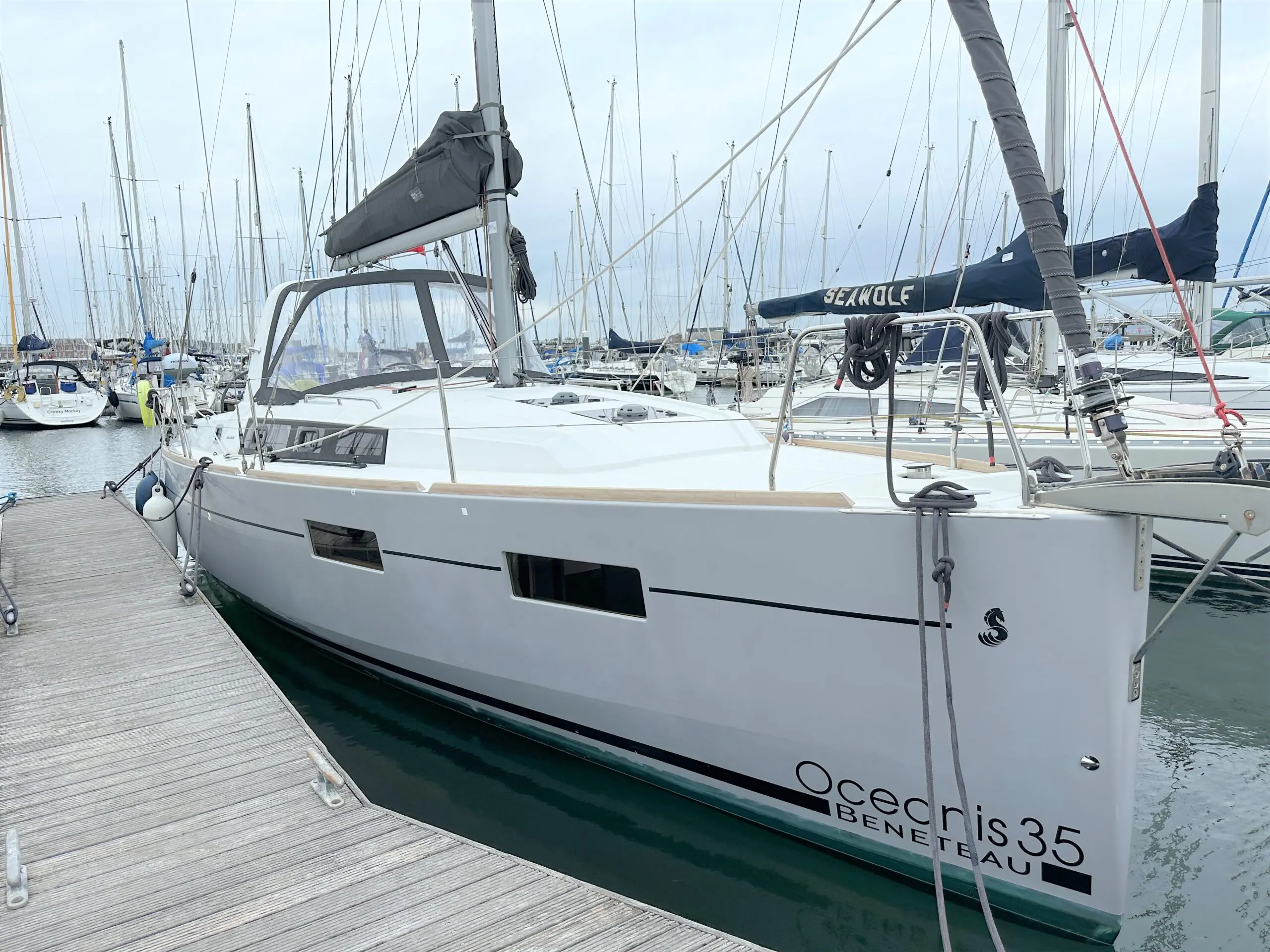 2015 Beneteau oceanis 35