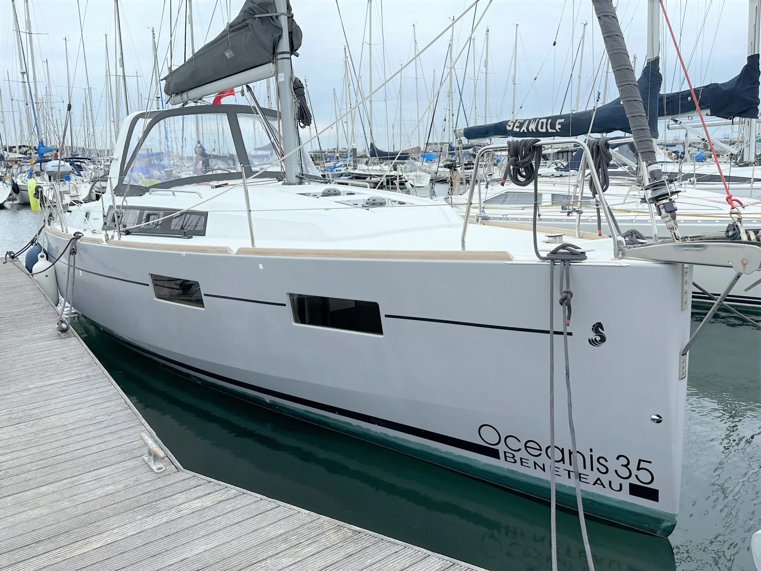 2015 Beneteau oceanis 35