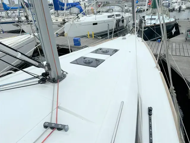 Beneteau Oceanis 35