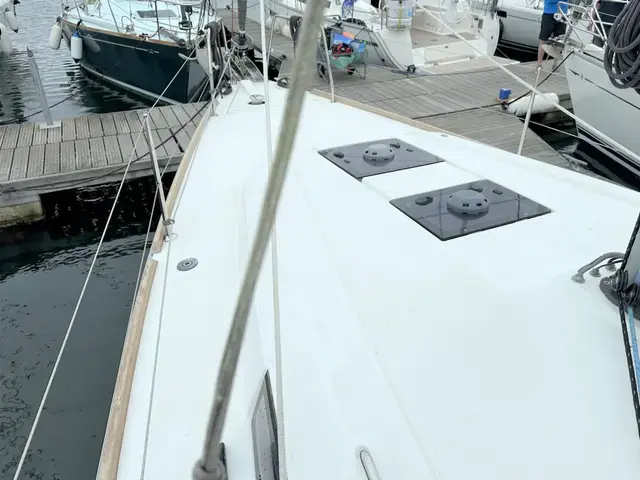 Beneteau Oceanis 35