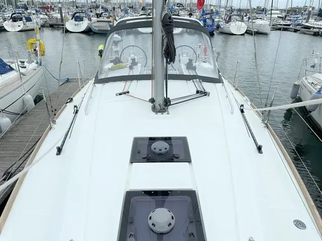 Beneteau Oceanis 35