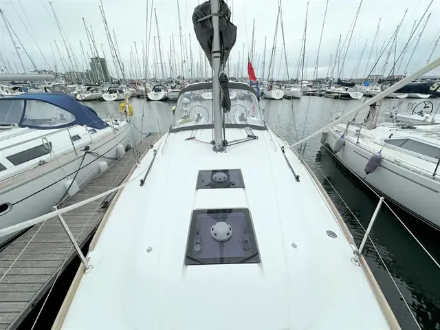 Beneteau Oceanis 35