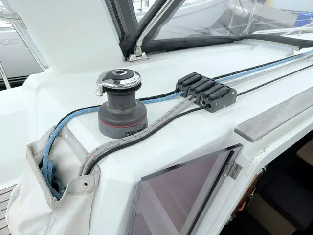 Beneteau Oceanis 35