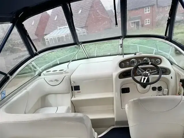 Sea Ray 240 Sundancer