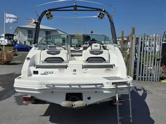 Chaparral 203 VR