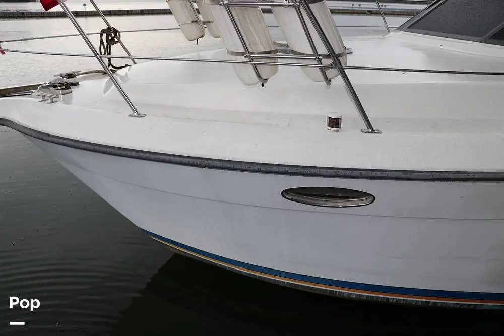 1994 Carver 390 aft cabin