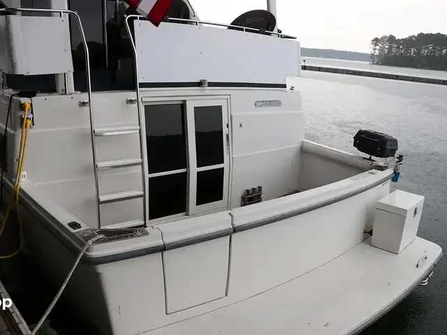 Carver 390 Aft Cabin Motor Yacht