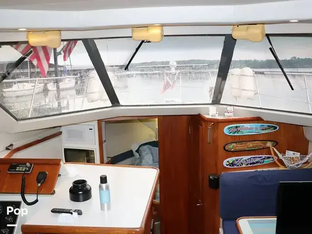 Carver 390 Aft Cabin Motor Yacht