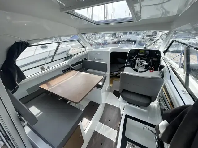 Beneteau Antares 8